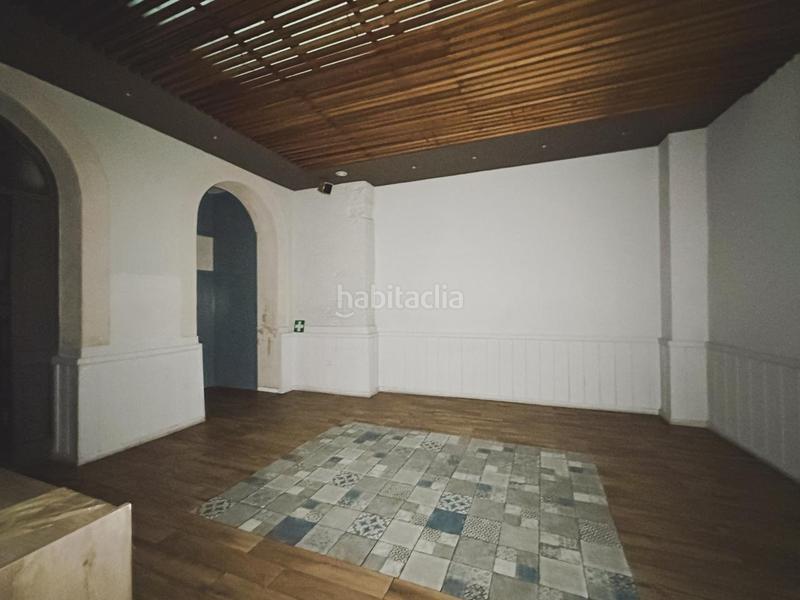 Foto b333c08e-6fb7-408e-af25-4f4274551927. Alquiler local comercial en Alameda - Mentidero - Teatro Falla Cádiz