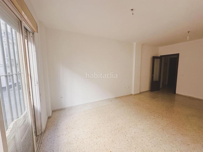 Foto a2ac6196-6912-48f0-a6c8-6ee09a4e6c3b. Planta baja casa típica de patio de vecinos en Alameda - Mentidero - Teatro Falla Cádiz