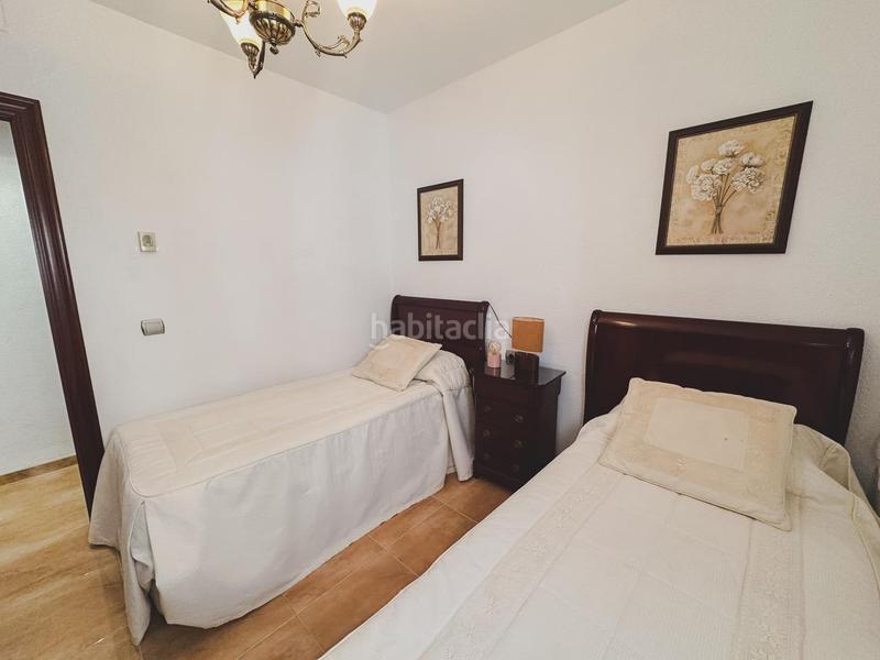 Foto b9cd9750-5d9d-49ba-9ca6-9e6966942c3f. Appartamento con parcheggio in Paseo Marítimo - San José - La Laguna Cádiz