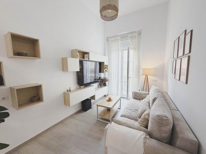 Foto 2525a25c-2a73-4adb-a932-a8f58f4ceff8. Location appartement dans Centro Histórico Cádiz