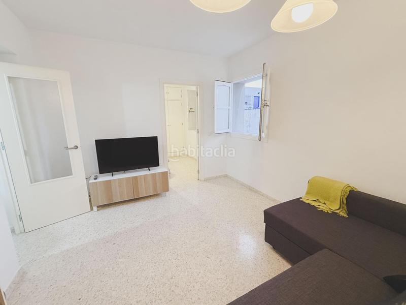 Foto 218c35f2-e386-4bb7-8ab5-84bcbaad20cf. Affitto appartamento in Centro Histórico Cádiz