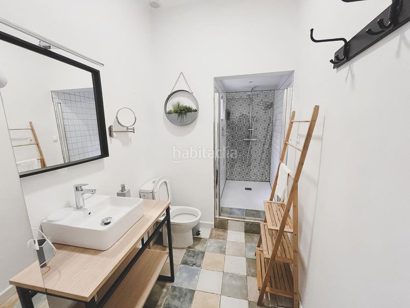 Foto d7a637a0-d9ec-4f87-8140-44643919af36. Pis amb calefacció a Centro Histórico Cádiz