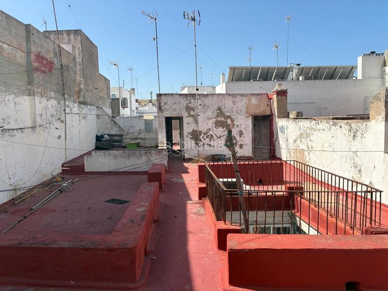Foto c32db93a-a8db-4949-af93-4dbdc16e7e57. Building in La Caleta - La Viña Cádiz
