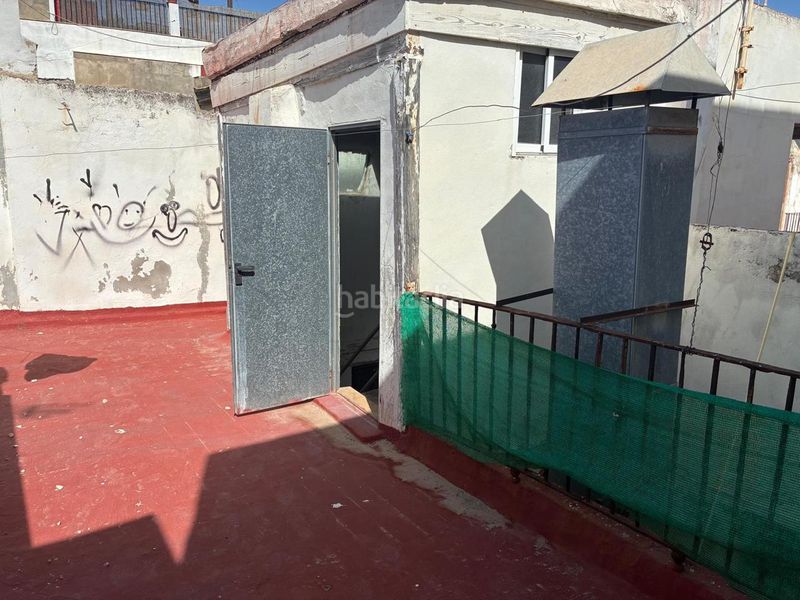 Foto d630c88b-d58f-4866-999f-31d63d63f597. Building in La Caleta - La Viña Cádiz