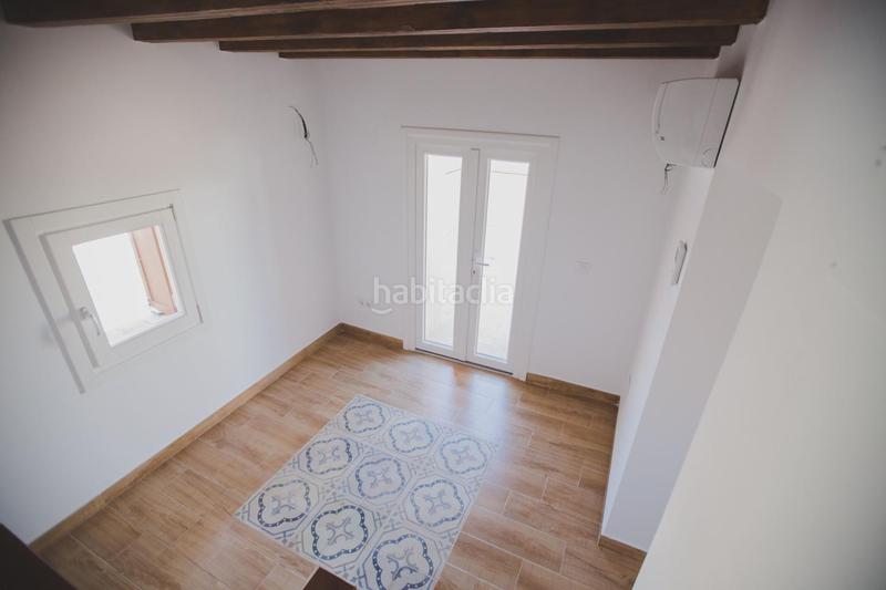 Foto 5391fee9-38d5-46cb-932a-98a1b7775898. A tre livelli in Centro Histórico Cádiz