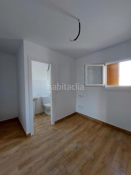 Foto a7b15898-b538-47e7-a3cd-6ecece0a47f6. A tre livelli in Centro Histórico Cádiz