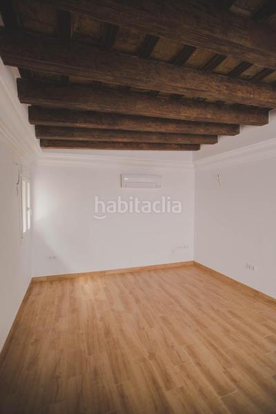 Foto c92adc6e-c5ca-4c03-9828-f3c96ae022d5. A tre livelli in Centro Histórico Cádiz