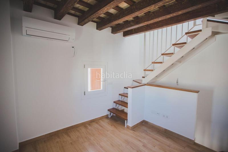 Foto db48e6a7-c72d-4624-8c11-593965aba055. A tre livelli in Centro Histórico Cádiz