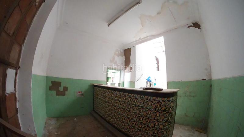 Foto 5439a921-59fd-42a1-bfc9-445454c770dd. Local comercial local a reformar céntrico en La Caleta - La Viña Cádiz