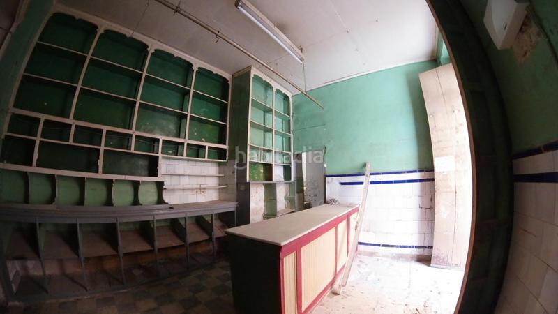 Foto a813df7b-2f1f-4696-9adf-66a058104fe8. Local comercial local a reformar céntrico en La Caleta - La Viña Cádiz