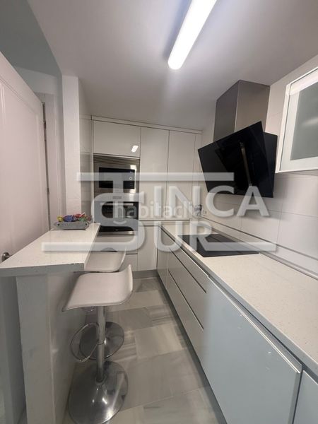 Foto 371f5b87-c352-406d-af87-cbd65c787289. Etagenwohnung mit pool in Roquetas pueblo Roquetas de Mar