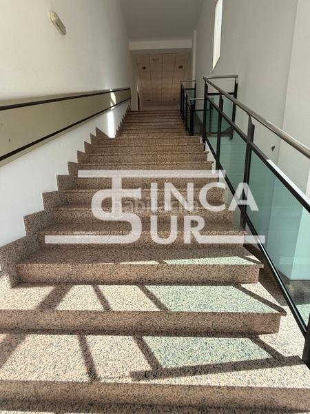 Foto 2e6a2d5a-0054-4c4c-a89b-d26cd0ba8284. Bureau dans calle sierra de las estancias 9 dans El Parador de las Hortichuelas Roquetas de Mar