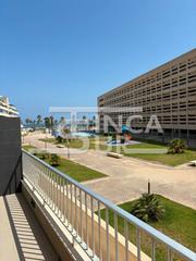 Piso en Avenida ciudad de cádiz 16. Piso de 2 dorm enprimera linea de playa
