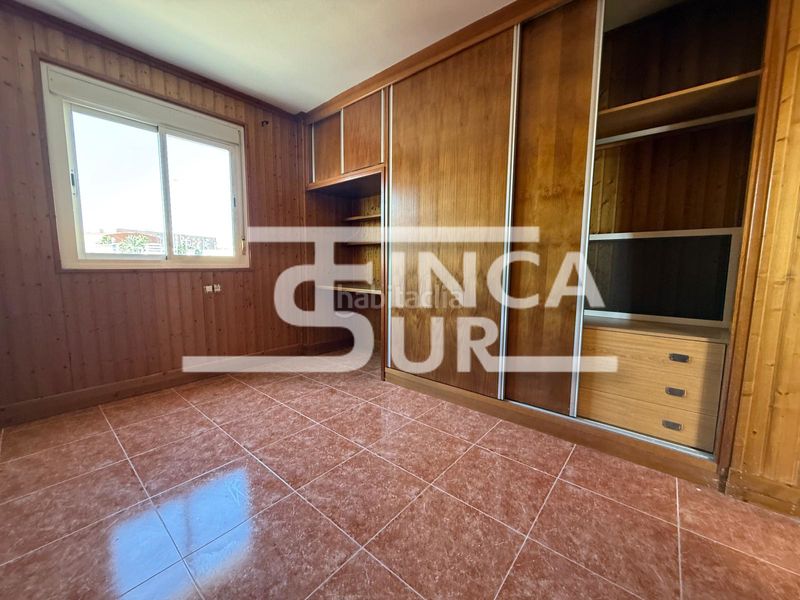 Foto 61de227e-ceba-432a-b459-c0b8b8f51952. Pis amb aparcament a La Gangosa Vícar