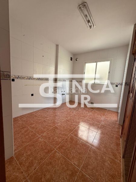 Foto 81d255ea-094d-4b14-b3d0-712f41b99ee3. Pis amb aparcament a La Gangosa Vícar