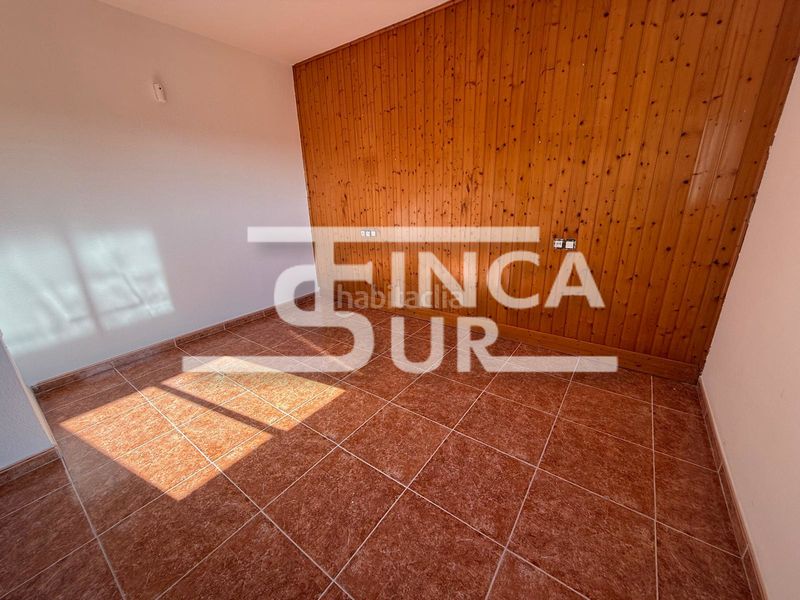 Foto ee3d1e88-5392-4af8-bdec-2508f2077bf8. Pis amb aparcament a La Gangosa Vícar