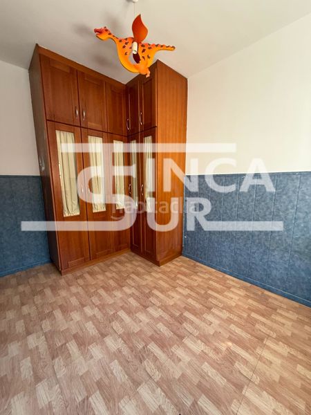 Foto f6f3d76c-1e25-4f63-8437-d514cda4fec7. Casa adossada amb xemeneia aparcament a Roquetas pueblo Roquetas de Mar