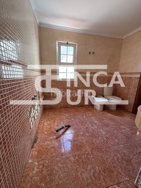 Foto fe03c563-ae22-4063-8c72-7d75bacad7ab. Casa adossada amb xemeneia aparcament a Roquetas pueblo Roquetas de Mar