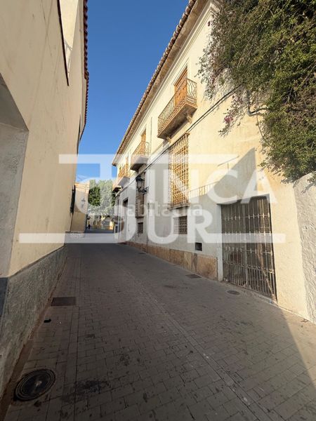 Foto 38fbea8a-5b23-4479-8cad-90e01ff0a98c. Masia amb xemeneia a Berja