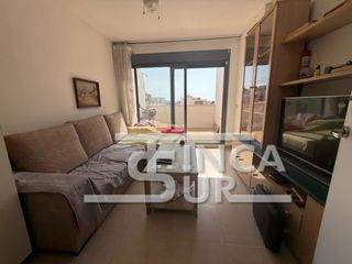 Dachwohnung in Calle las palmeras 1. Se vende atico de 2 dormitorios cerca del centro médico norte