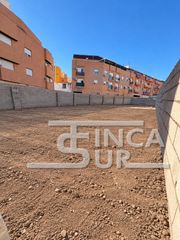 Terreny residencial a Avenida Luis Buñuel 7