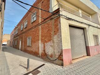 Business premise in Carrer de les boqueres 317. Local comercial en boqueras almassora