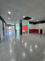 Business premise in Calle Francisco Pizarro 31