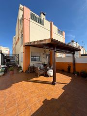 Casa adossada  Calle la senia 19. Excelente adosado en camí catalans