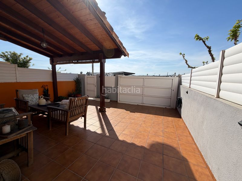 Foto 7986c718-32fd-4a35-bd1d-bd4933ed4136. Casa adossada amb aparcament piscina a Playa-Ben Afeli Almazora / Almassora