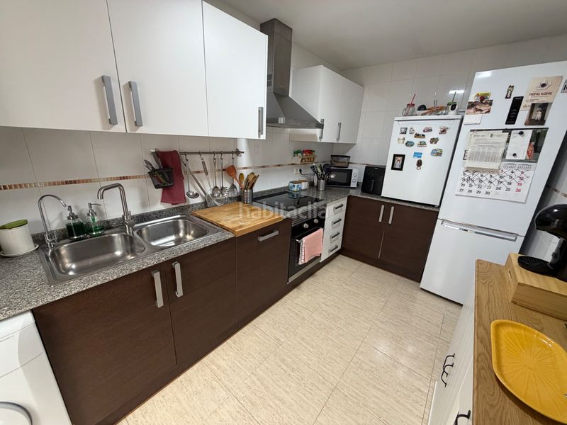 Foto a4cf47b4-8b3f-4ffa-b5df-3f39758dbb72. Casa adossada amb aparcament piscina a Playa-Ben Afeli Almazora / Almassora