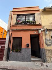 Casa  Carrer sant blai 15. Casa de pueblo
