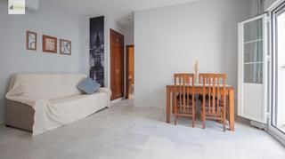 Piccolo appartamento in Centro-Calzada-Cabo Noval. Para los que no quieren visitas de familiares ni amigos