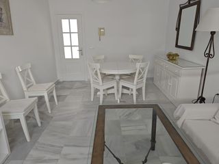 Location Appartement à Centro-Calzada-Cabo Noval. Piso disponible para periodo vacacional