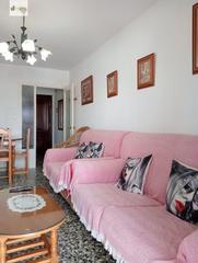 Location Appartement à V Centenario-Piletas-Capuchinos. Piso en tercera planta para alquiler vacacional y escolar