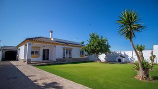 Maison à La Jara. Espacio, espacio. y más espacio.