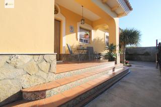 Haus in Chipiona Norte. Vendemos casa con.
