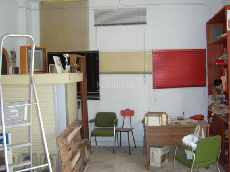 Foto c9312f29-d3e4-4fca-a387-ce4a3fc5e75f. Local comercial a Zona Calvario Estepona