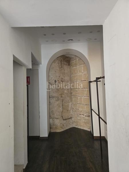 Foto 59bf8708-568b-4751-b2ea-02d2adf23014. Alquiler local comercial en Centro Jerez de la Frontera