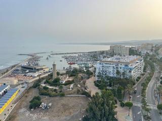 Rez-de-chaussée à Altos de Estepona
