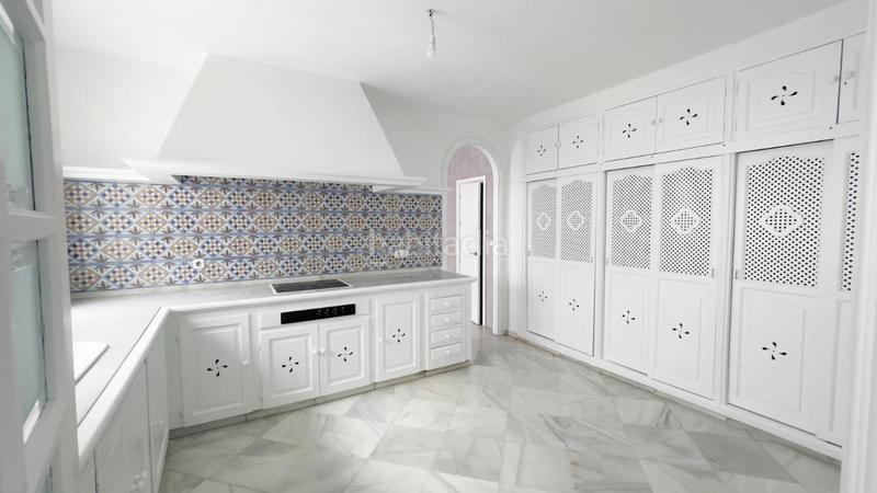 Foto bd72338e-1aaa-471b-8328-4b7f2bc0db4e. Casa a schiera con parcheggio in Centro-Calzada-Cabo Noval Sanlúcar de Barrameda