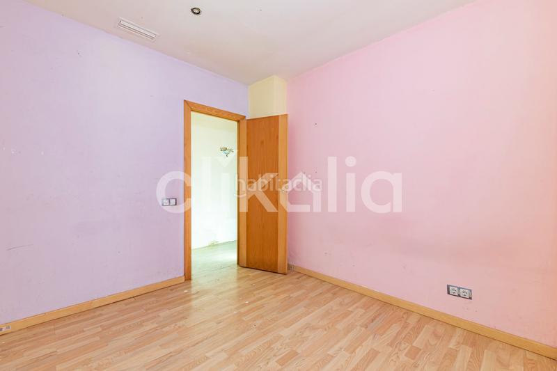 Foto a6c2002b-eb86-429f-9649-1ae90213b124. Flat in Marianao Sant Boi de Llobregat