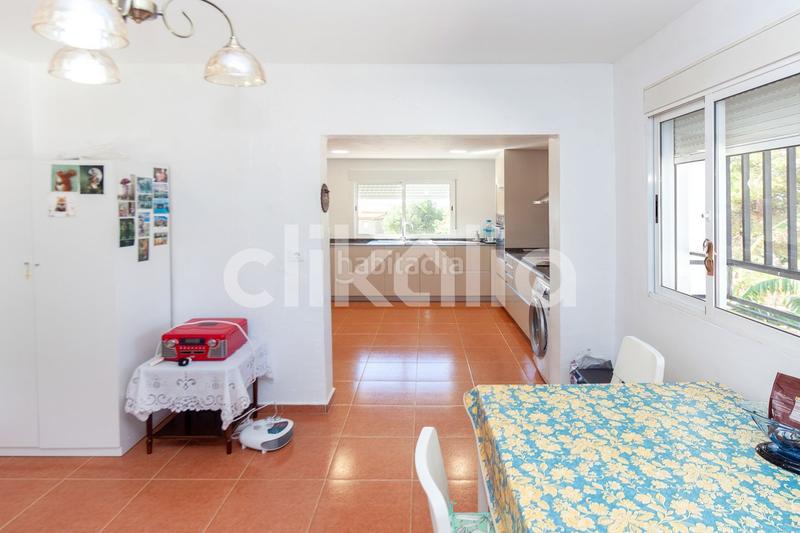 Foto 3a23d7c2-cb80-4d0a-946c-e2ca1b84362b. Chalet mit heizung parking pool in La Loma-Las Lomas Náquera