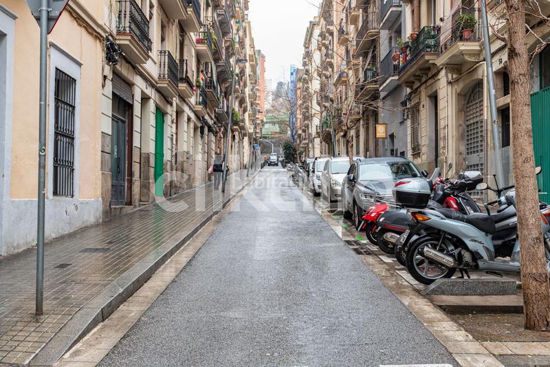 Foto cf9d8fce-f1bf-44ff-9b94-05e16c08f679. Piso en El Poble Sec - Parc de Montjuïc Barcelona