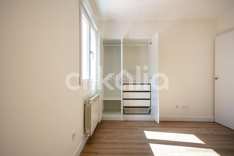Foto a0a7a8a4-b0ed-4204-be7c-5b9ff5fc83a3. Attico con riscaldamento in Prosperidad Madrid