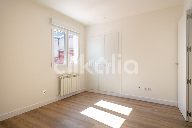 Foto 94e9075e-2f03-4a8a-8936-4afe837831c3. Attique avec chauffage dans Prosperidad Madrid