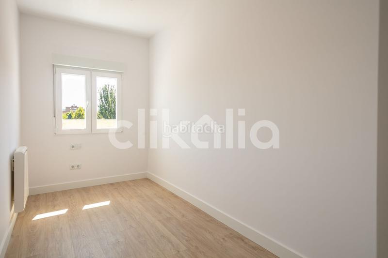Foto 13c24d03-c180-4b34-b4e6-41555a3e8128. Appartement avec chauffage dans Reyes Católicos Alcalá de Henares