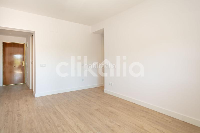 Foto cf96e2b6-527d-463c-a221-965c22992b1b. Etagenwohnung mit heizung in Reyes Católicos Alcalá de Henares