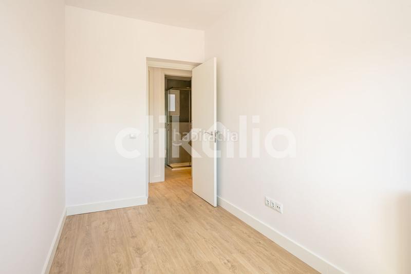 Foto c37cda7c-22bd-4cc5-aa47-425c6fdaaac3. Flat with heating in Reyes Católicos Alcalá de Henares