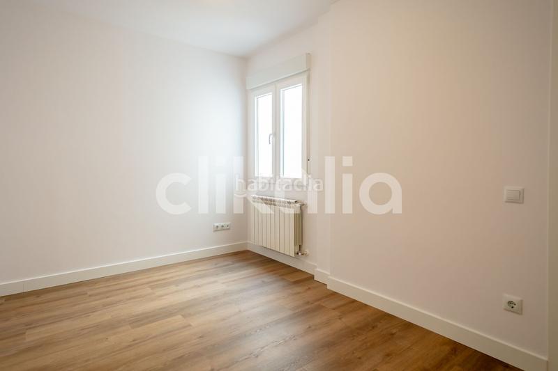 Foto ca8c18af-16d1-48fa-a210-c8611b058066. Flat with heating in Quintana Madrid