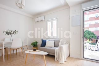 Flat in El Plantinar - Avda. La Paz - El Juncal